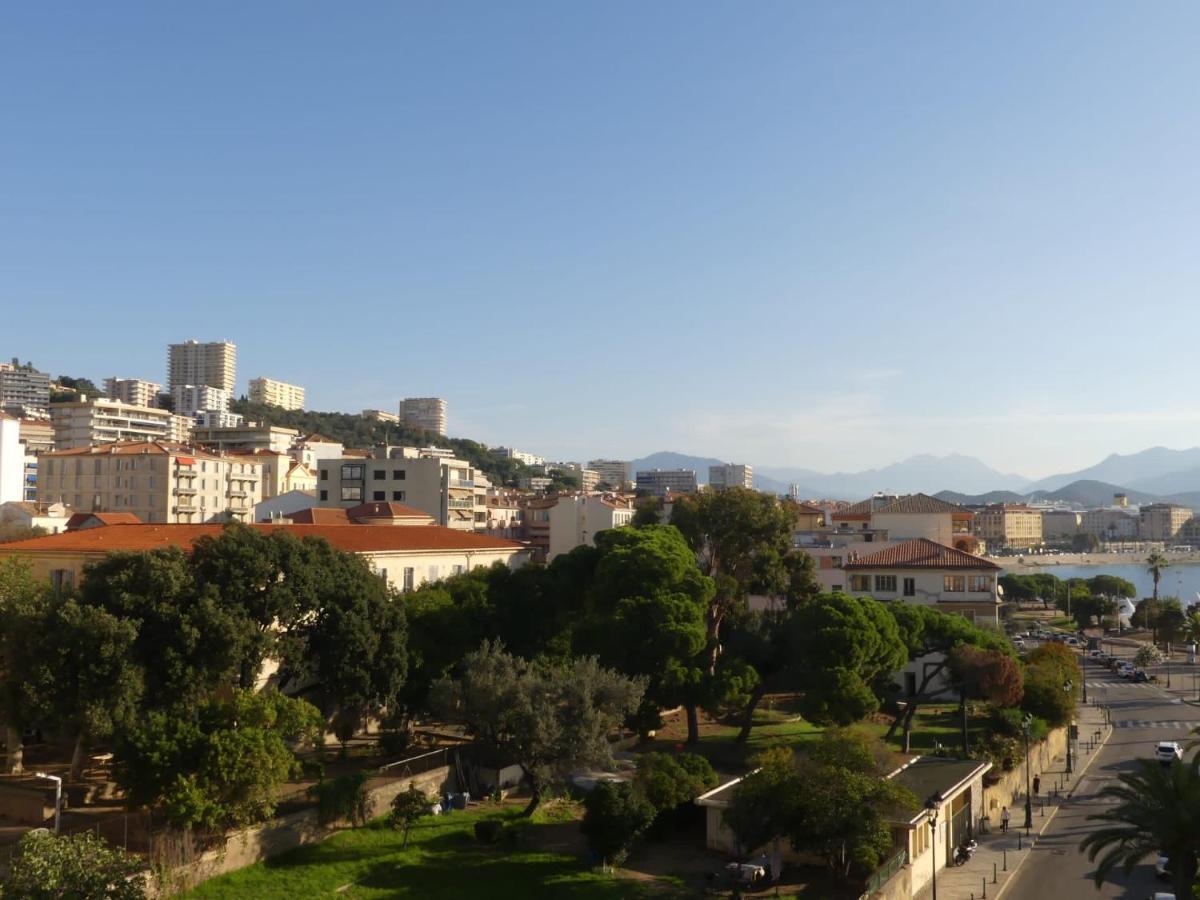 Magnifique F3 Les Pieds Dans L'Eau. Apartment Ajaccio  Ngoại thất bức ảnh